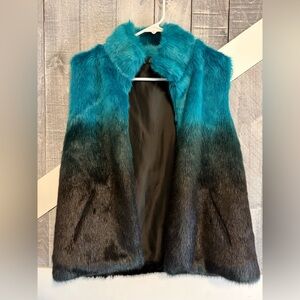 Women’s Cejon Y2K Snow Bunny Turquoise & Black Faux Fur Vest Size Medium